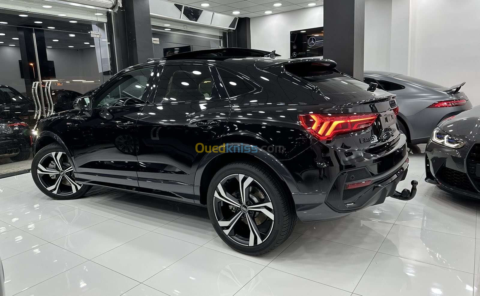 Audi Q3 2024 SLine black