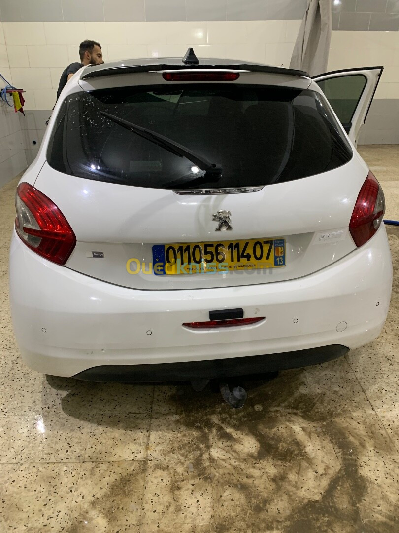 Peugeot 208 2014 208