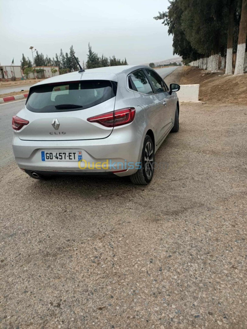 Renault Clio 5 2021 غاز