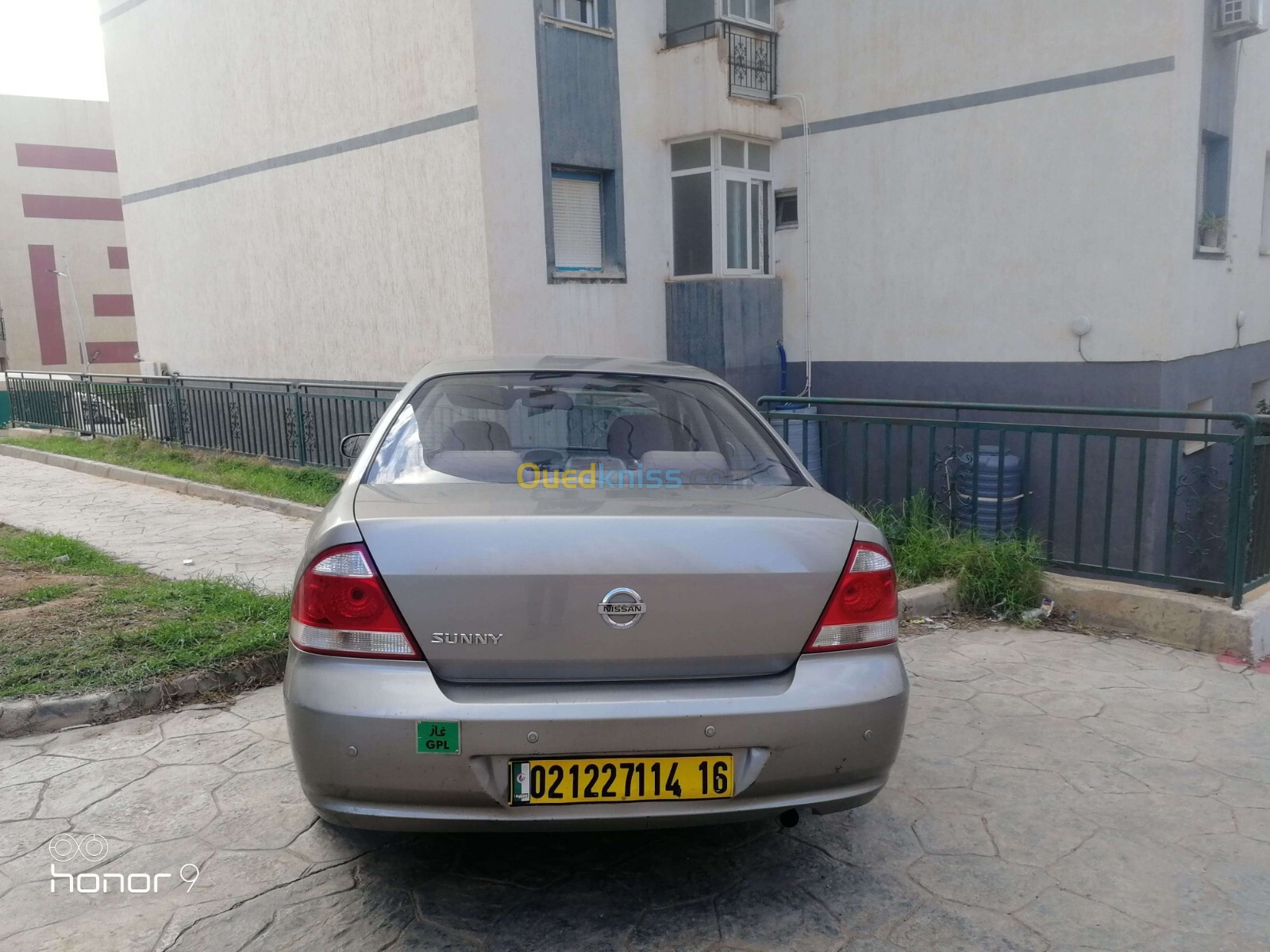 Nissan Sunny 2014 B10