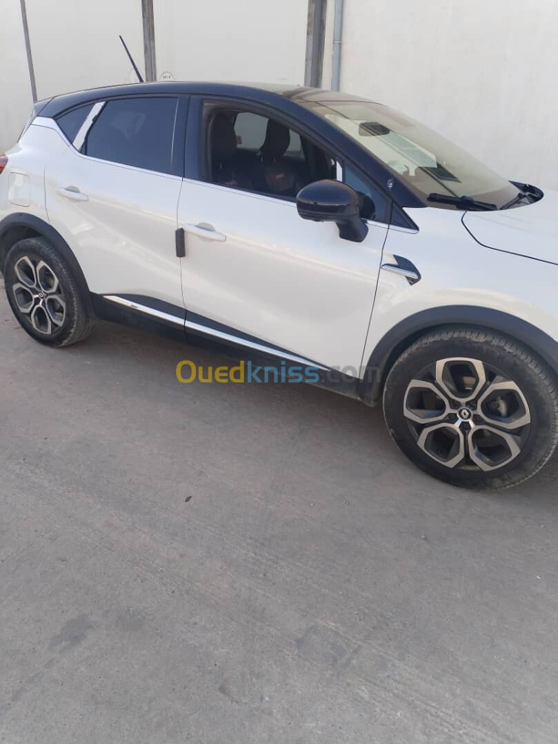 Renault Captur 2023 Techno