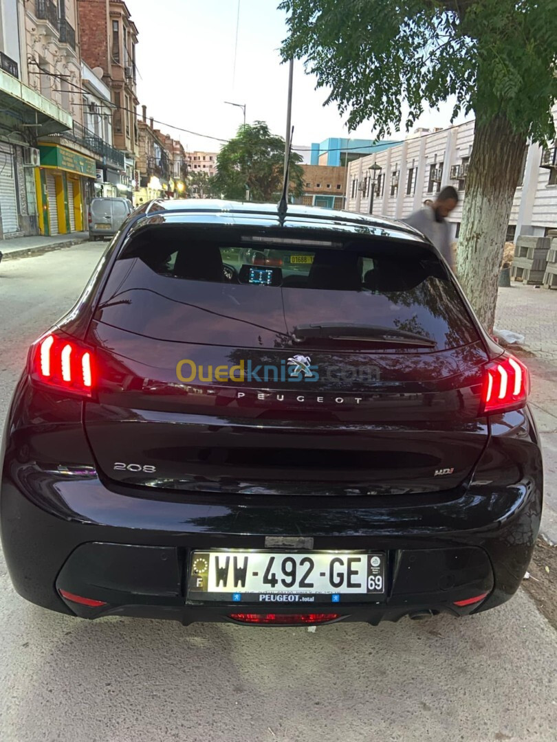 Peugeot 208 2022 Allure Facelift