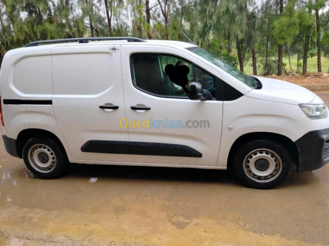 Fiat doblo 2023 2023