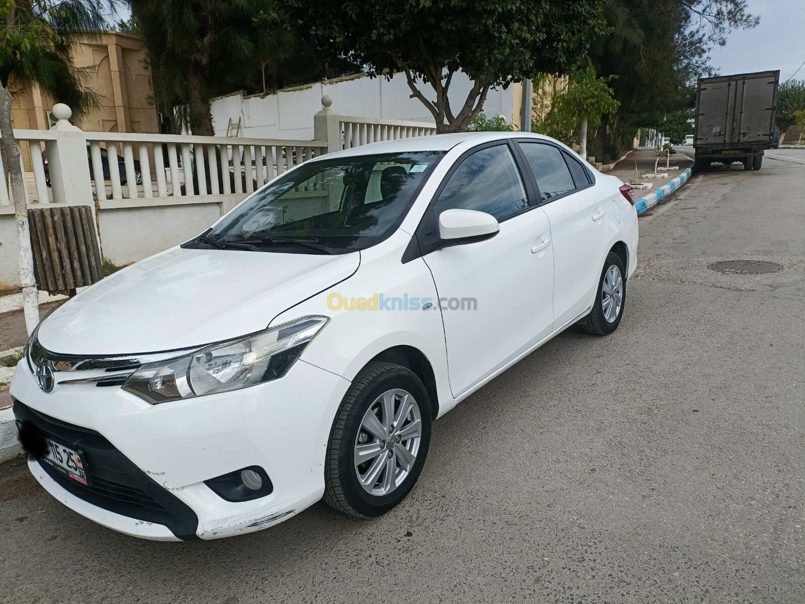 Toyota Yaris Sedan 2015 Yaris Sedan