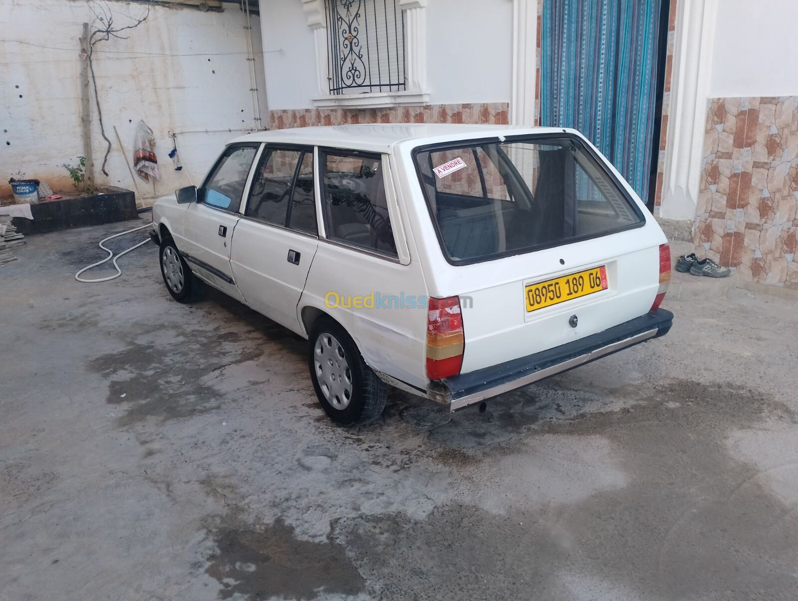 Peugeot 305 1989 305