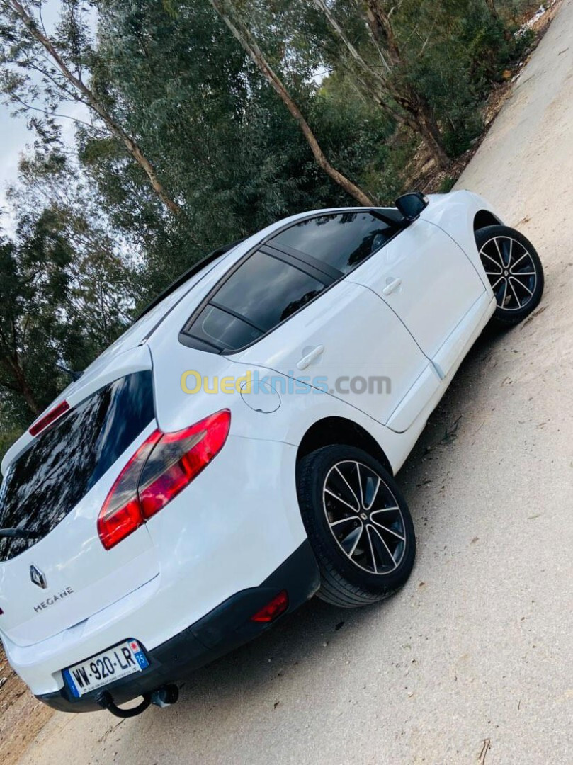 Renault Megane 3 2012 Play