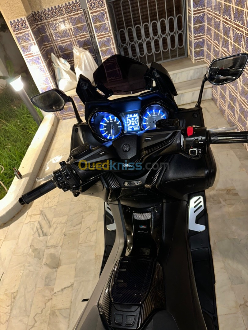 Yamaha T max 560 2022