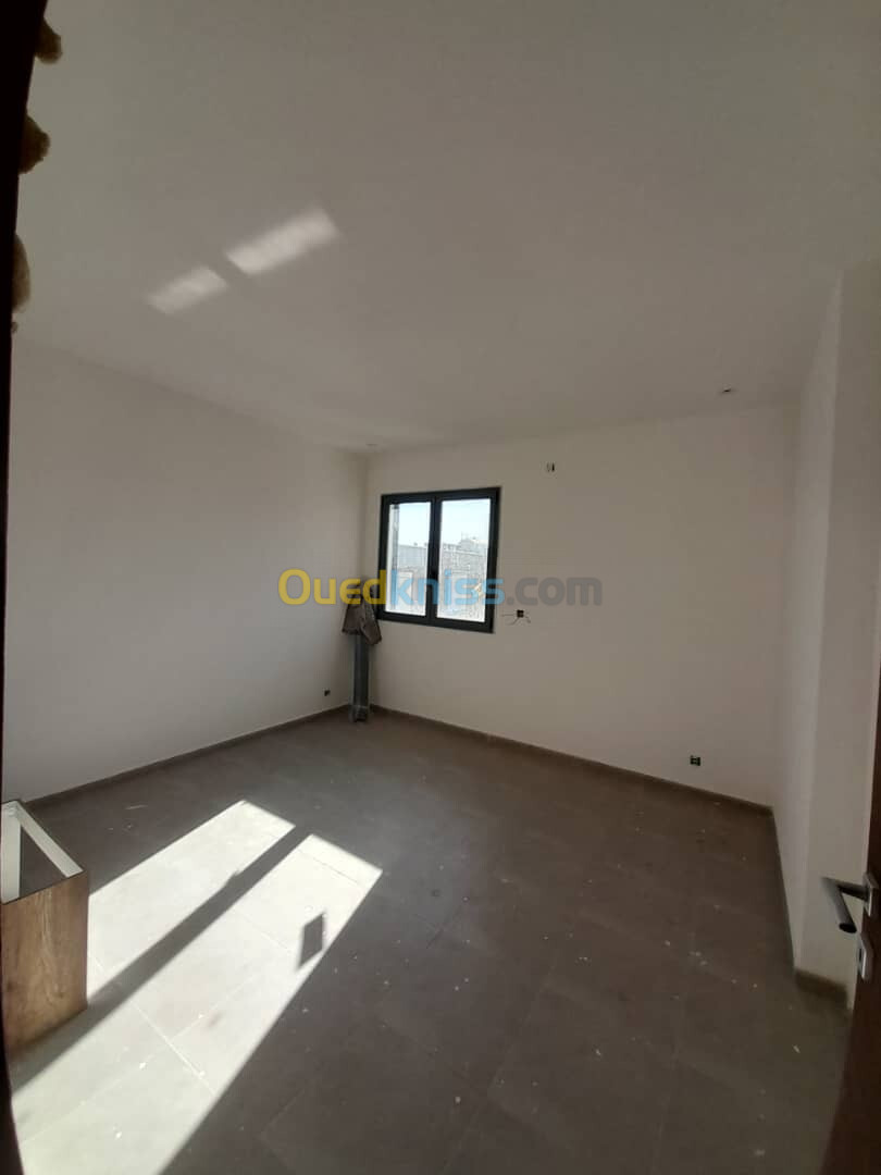 Vente Appartement F4 Alger Bordj el bahri