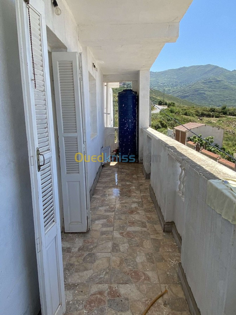 Vente Appartement F1 Tizi Ouzou Azeffoun