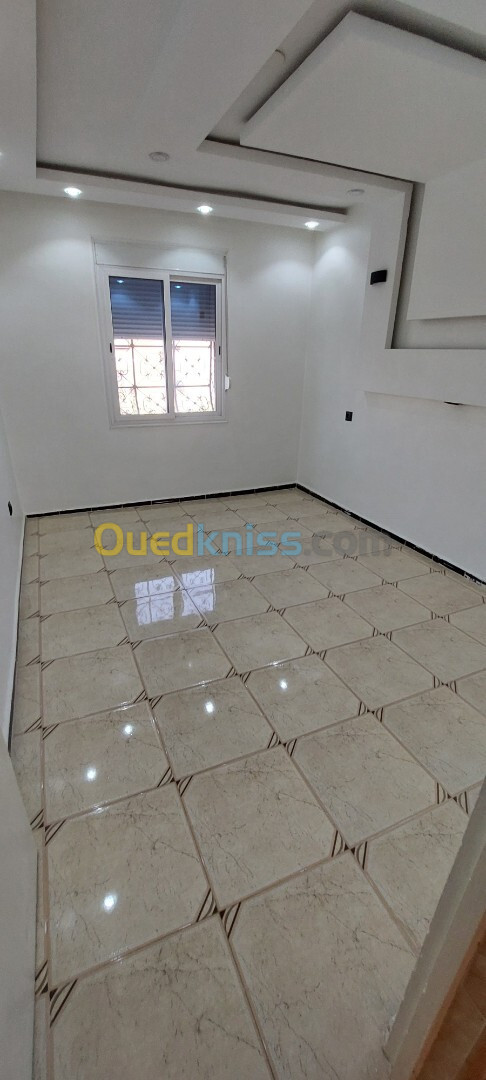 Location Appartement F5 Constantine El khroub