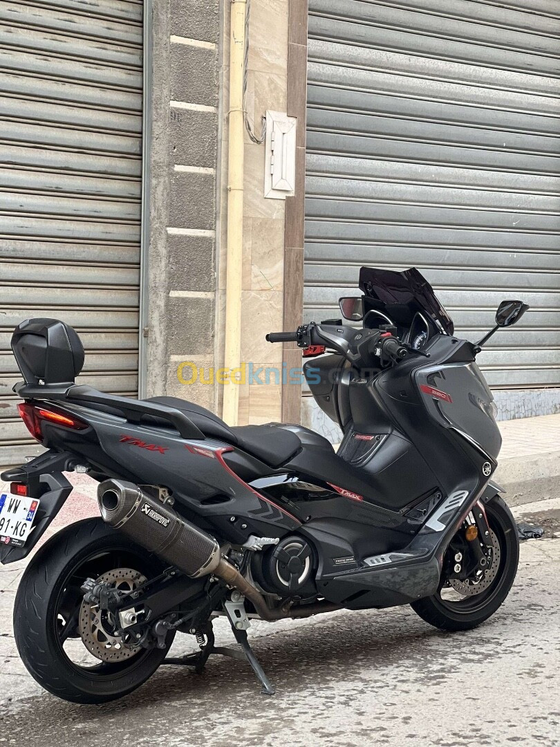 Yamaha Tmax 2021