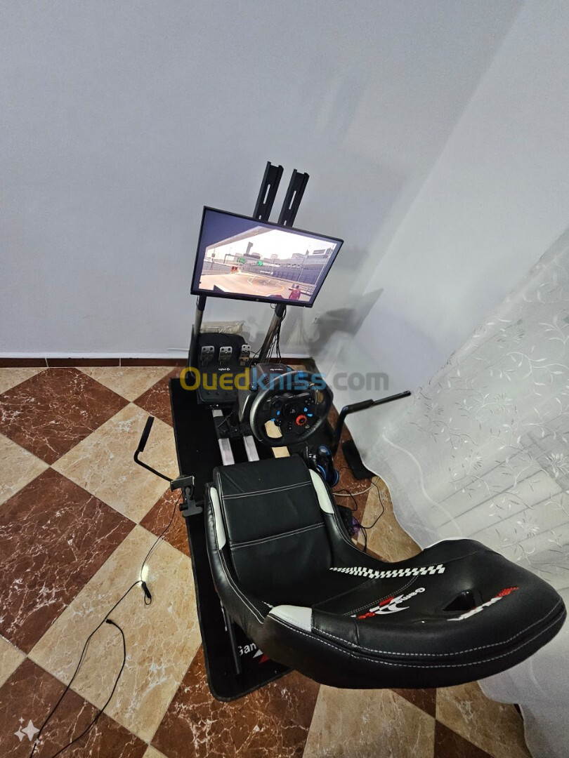 Siege racing simulator + volant Logitech G29