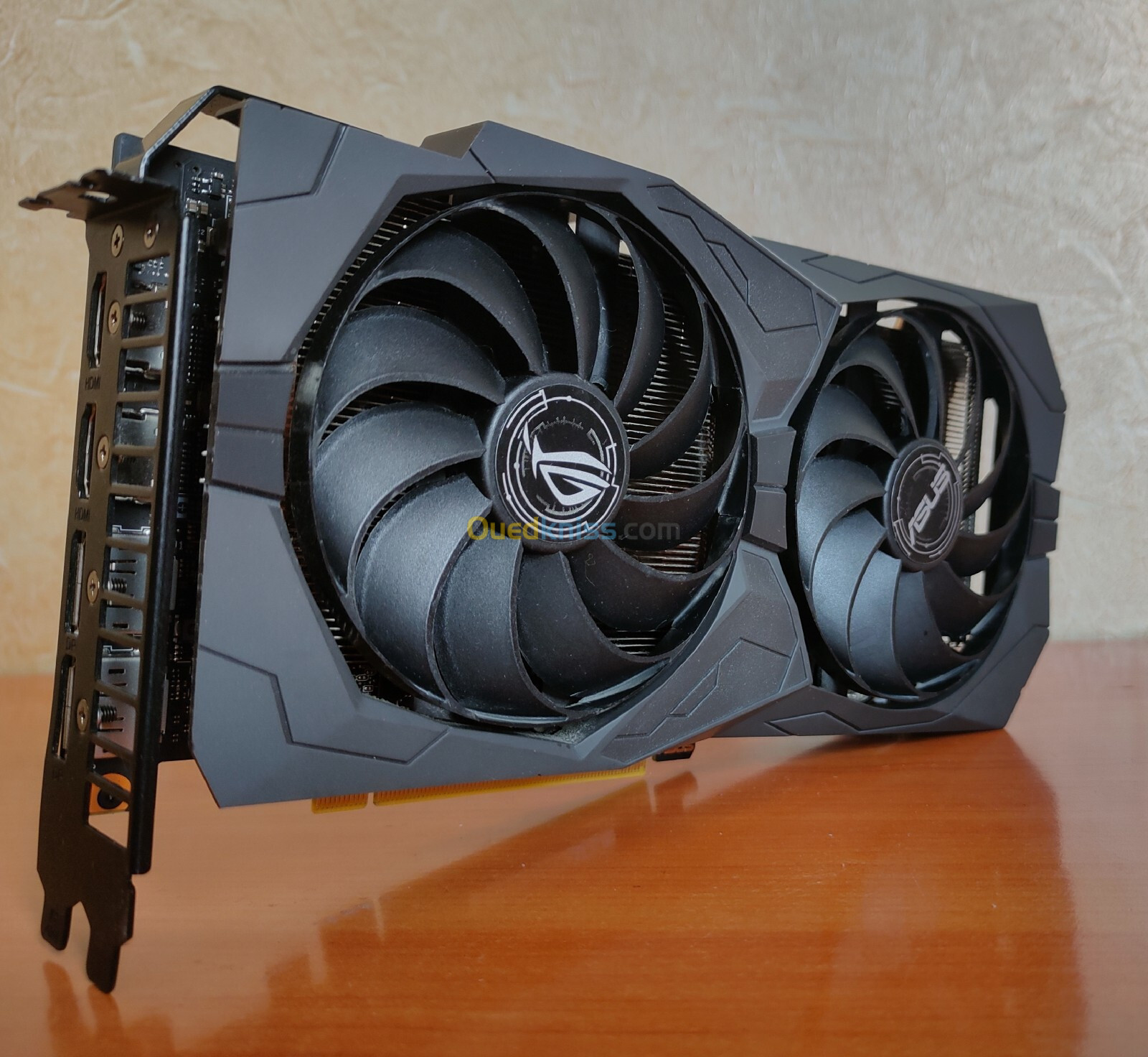 GTX 1660 SUPER ASUS ROG STRIX 