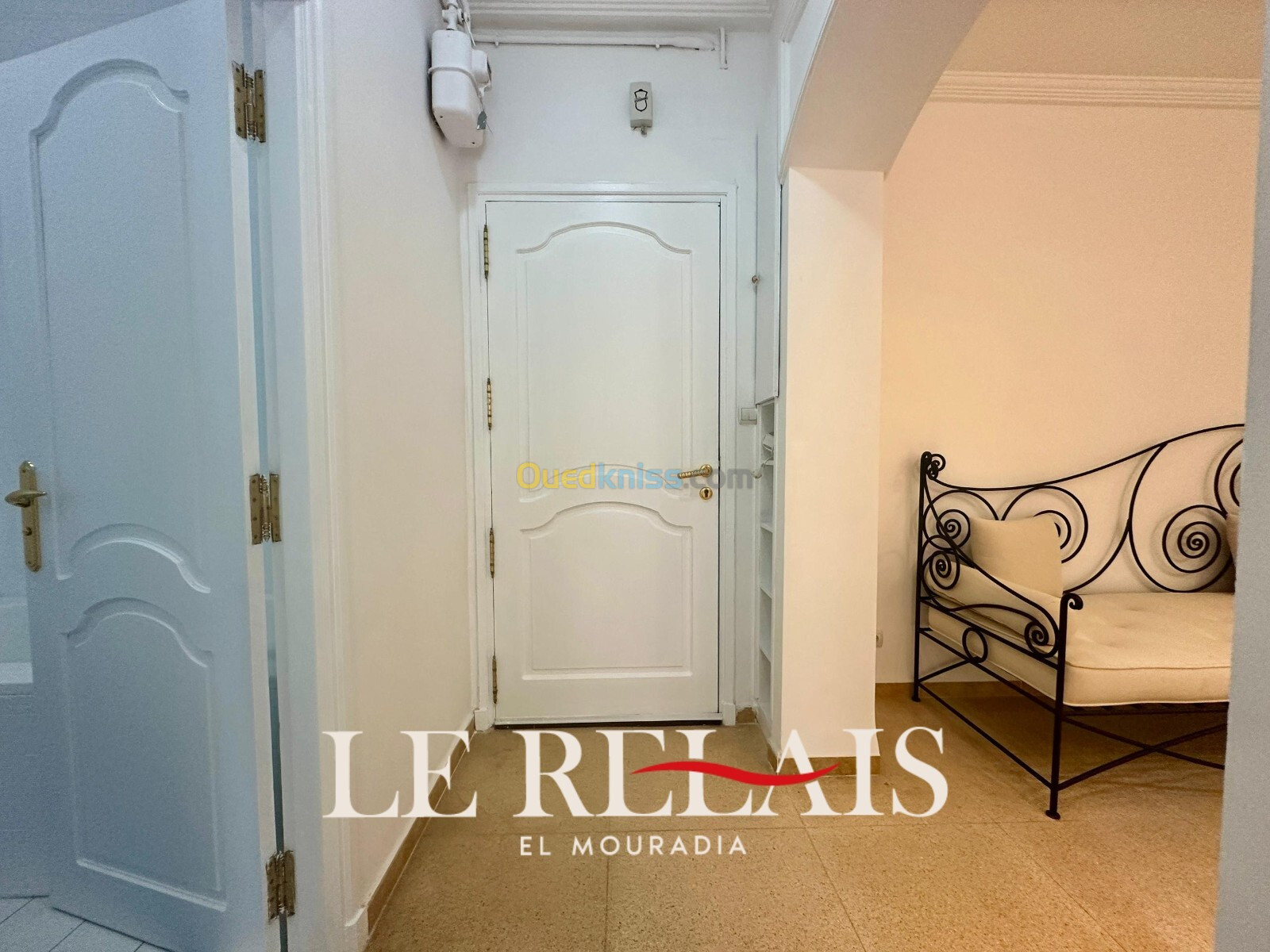 Location Appartement F2 Alger Hydra