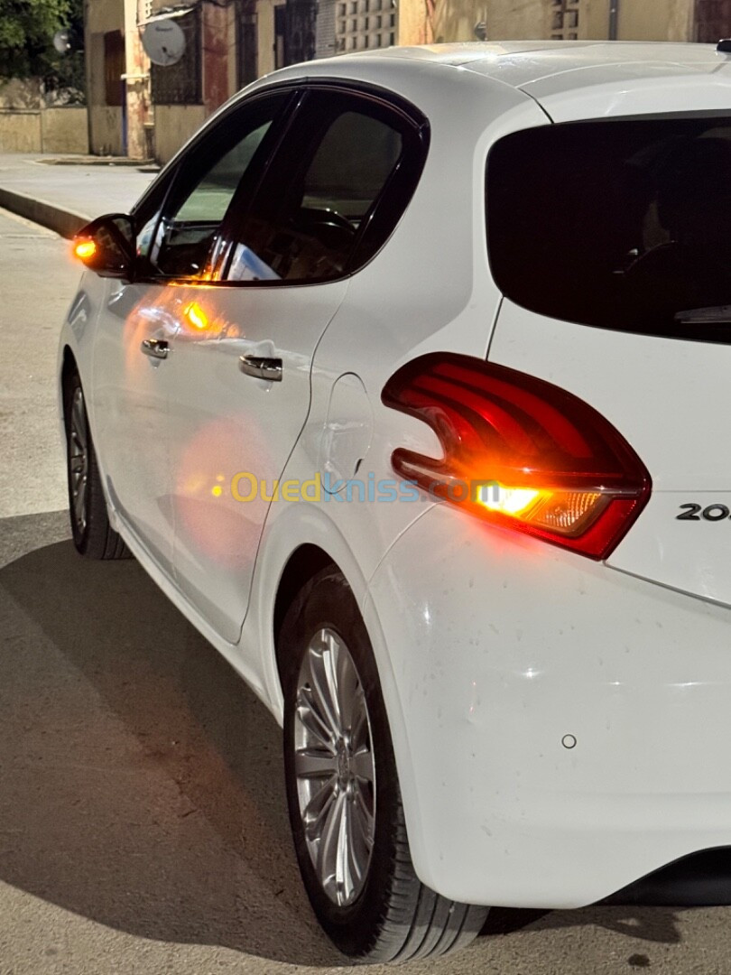 Peugeot 208 2019 Allure Facelift