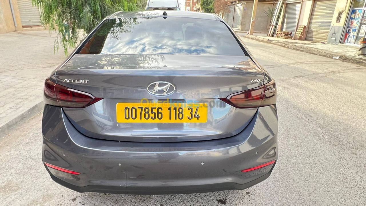 Hyundai Accent RB  4 portes 2018 Accent RB  4 portes