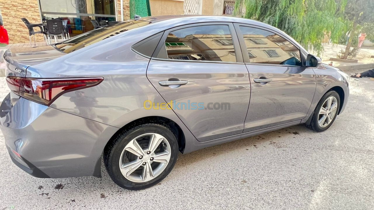 Hyundai Accent RB  4 portes 2018 Accent RB  4 portes