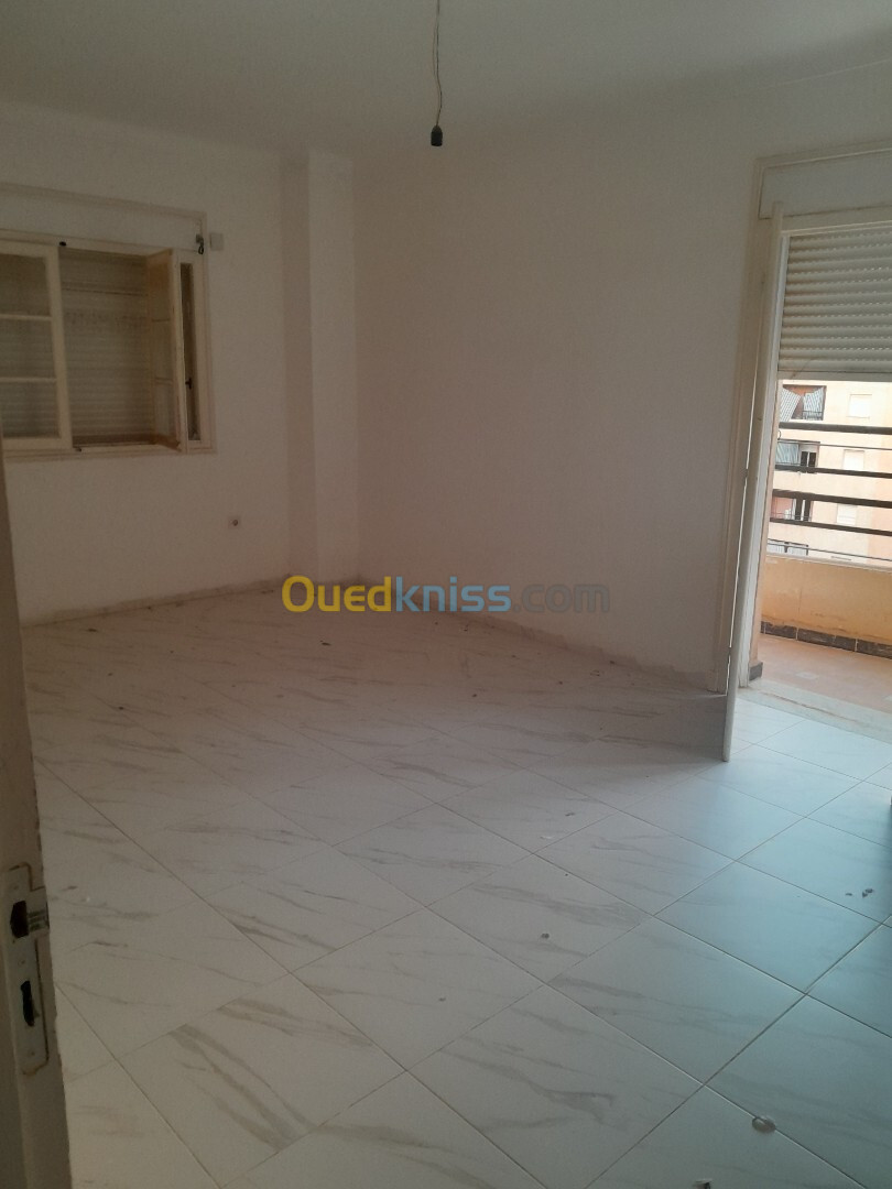 Vente Appartement F4 Tipaza Fouka