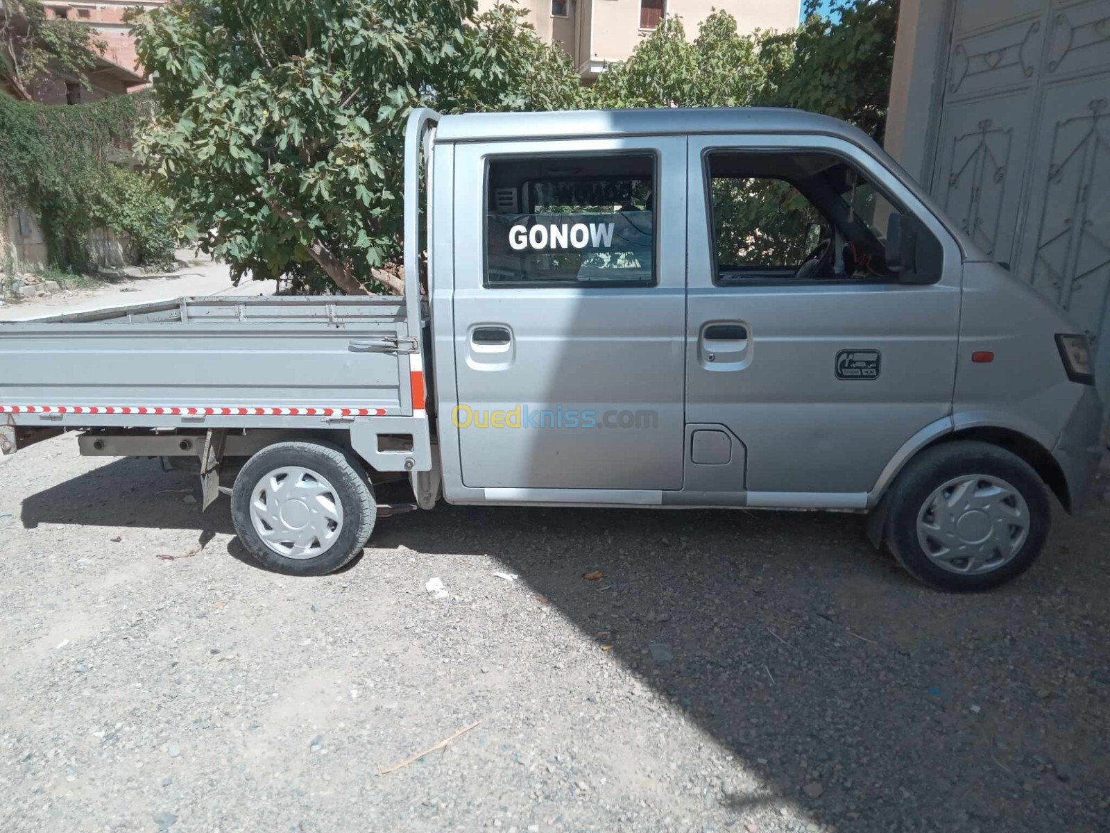 Gonow Mini Truck Double Cabine 2014 .