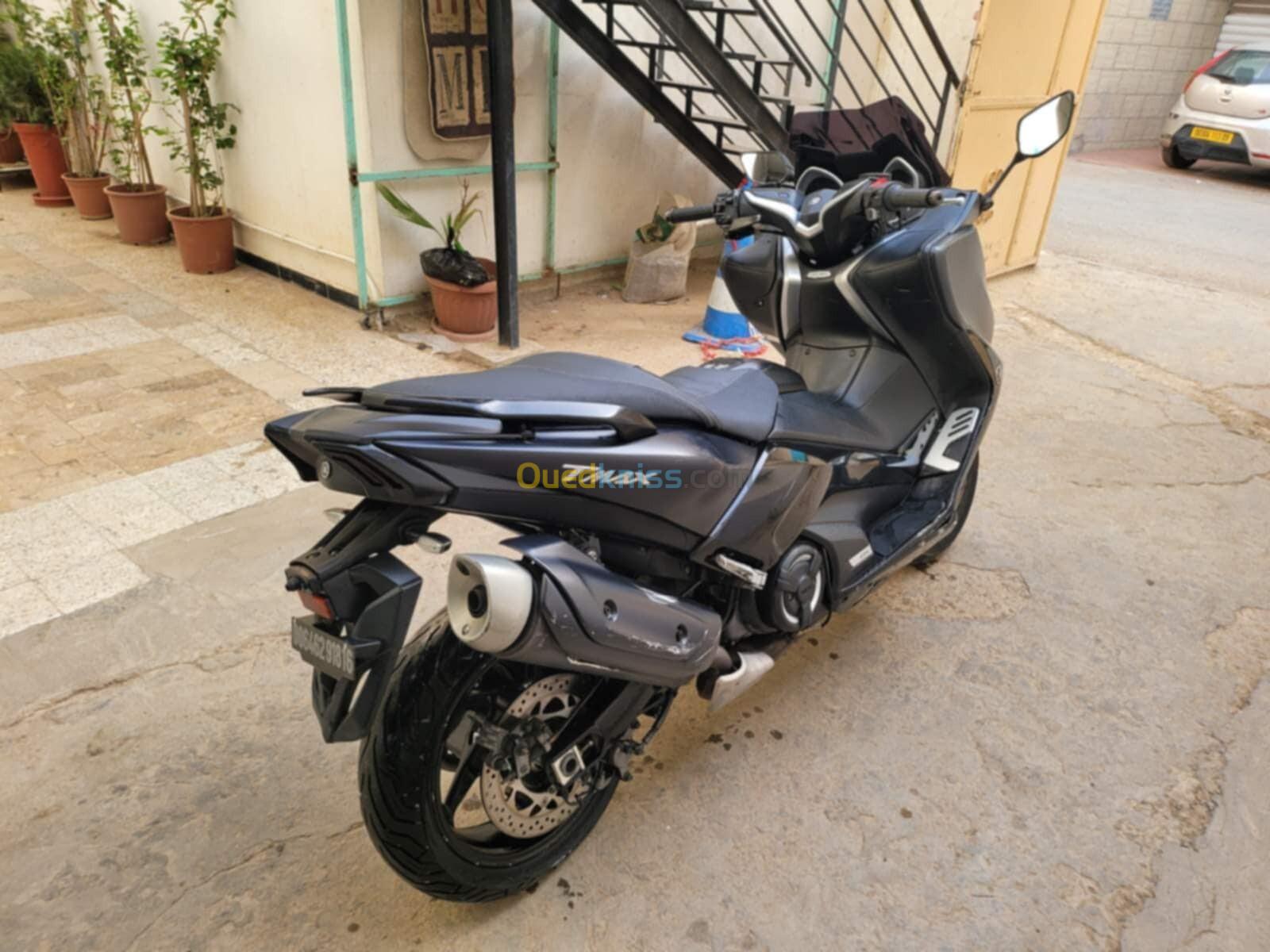 Yamaha T max 2018