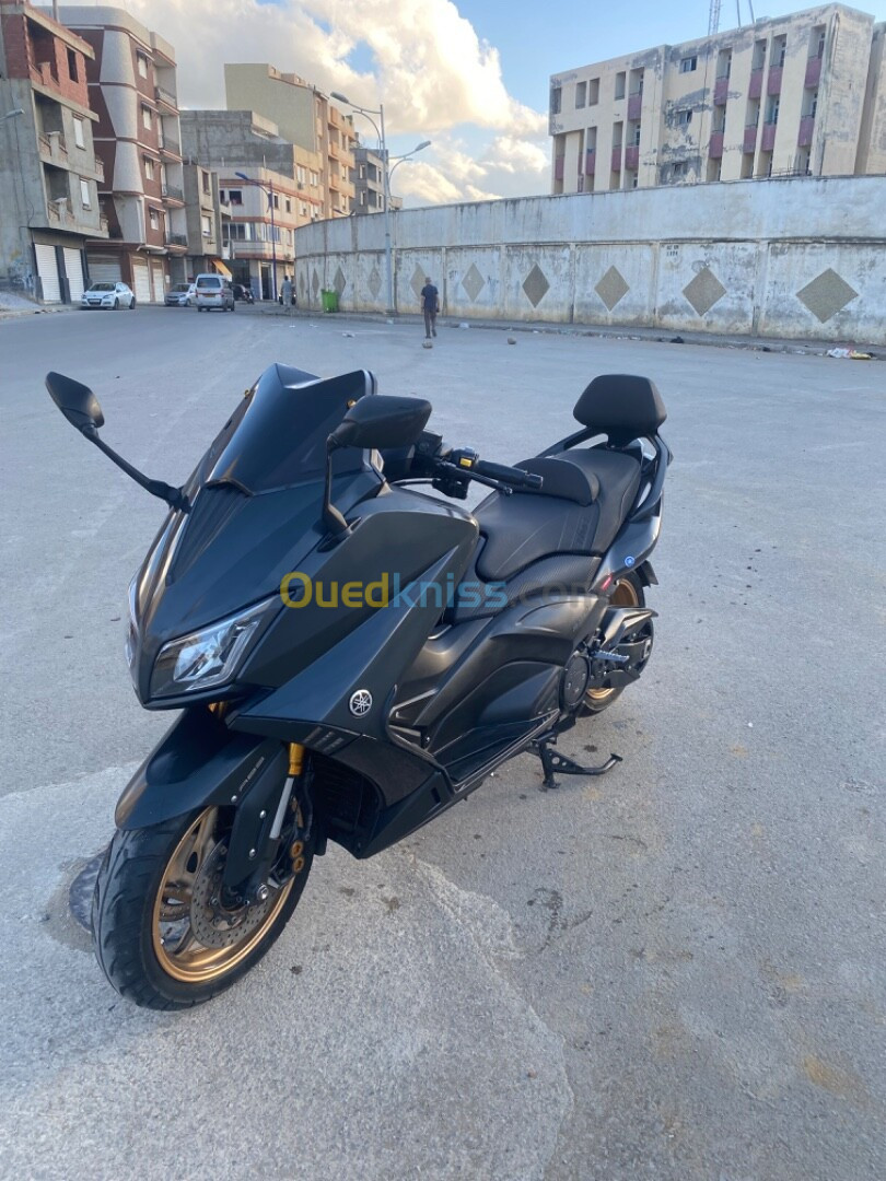 Yamaha Tmax 2019