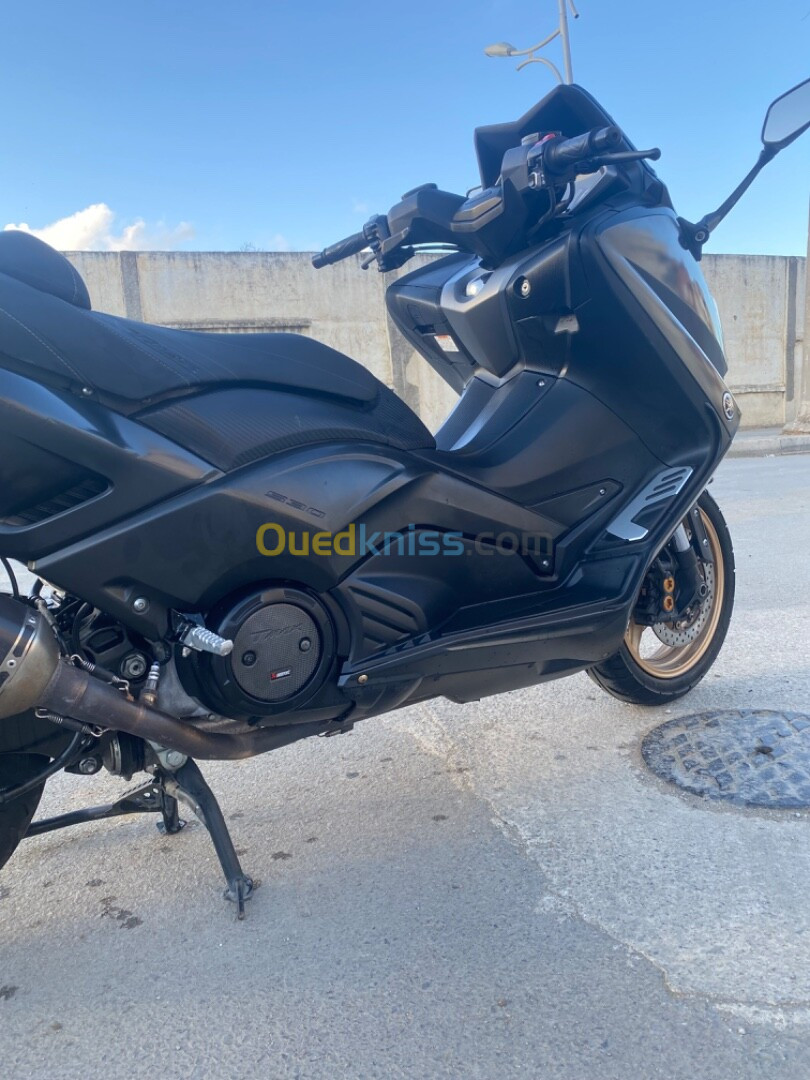 Yamaha Tmax 2019