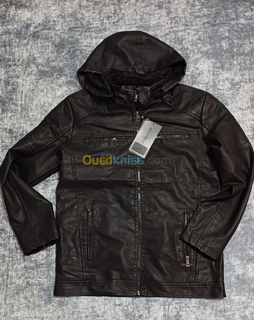 blouson en simili cuir souple avec capuche détachable 