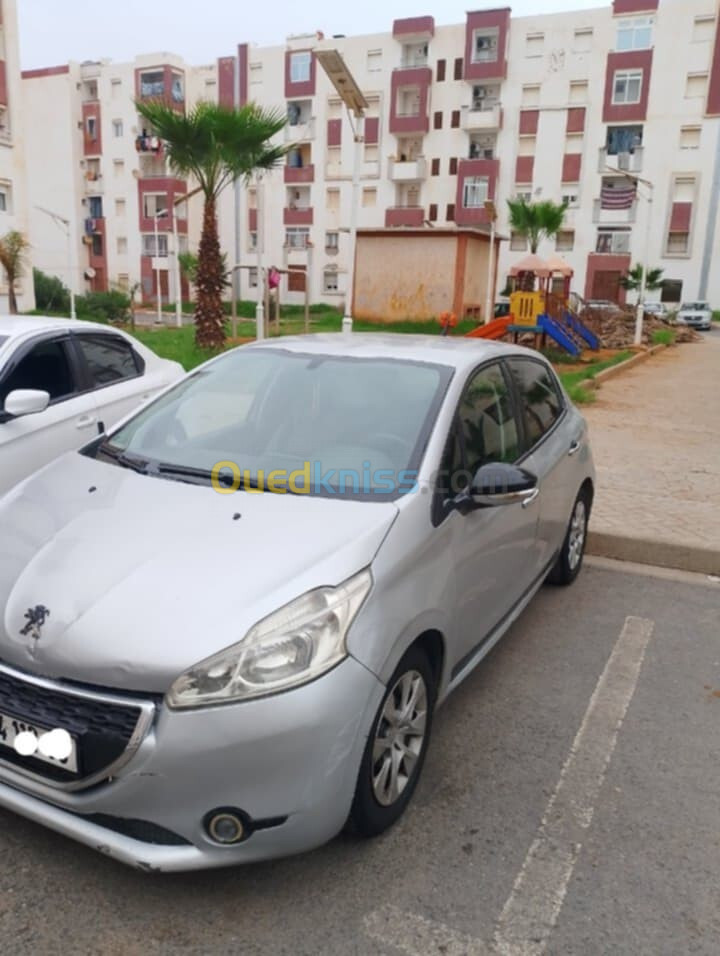 Peugeot 208 2012 Access