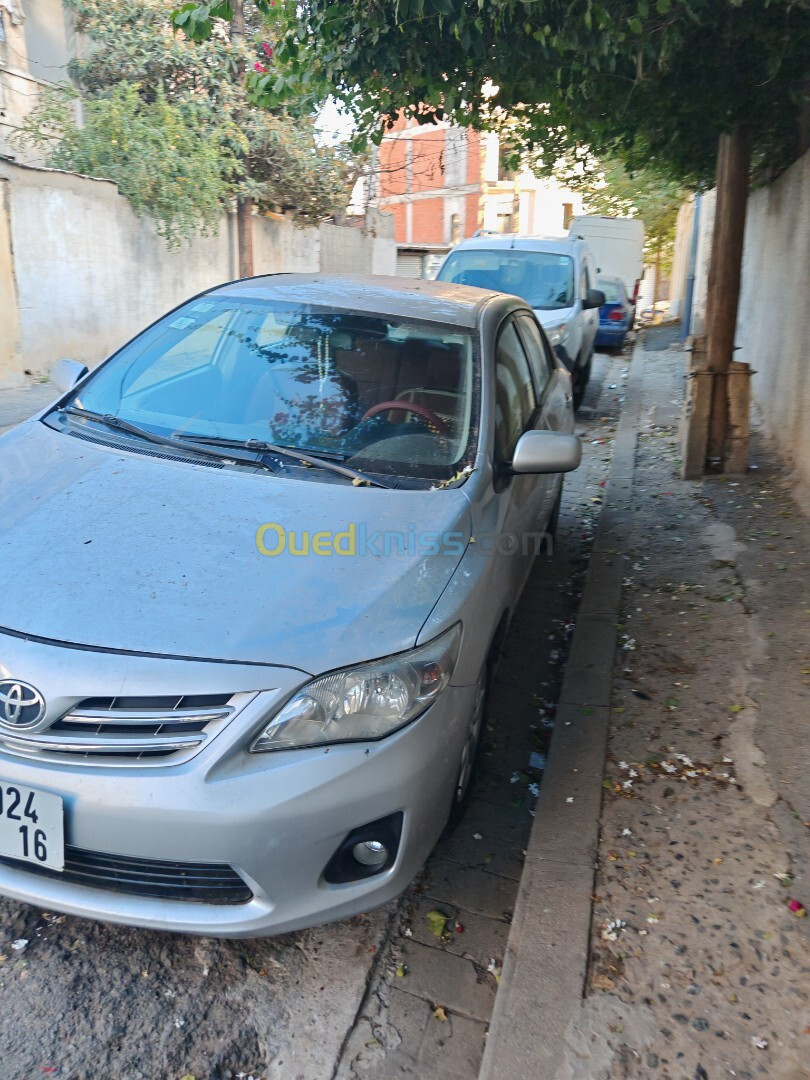 Toyota Corolla 2012 Executive 