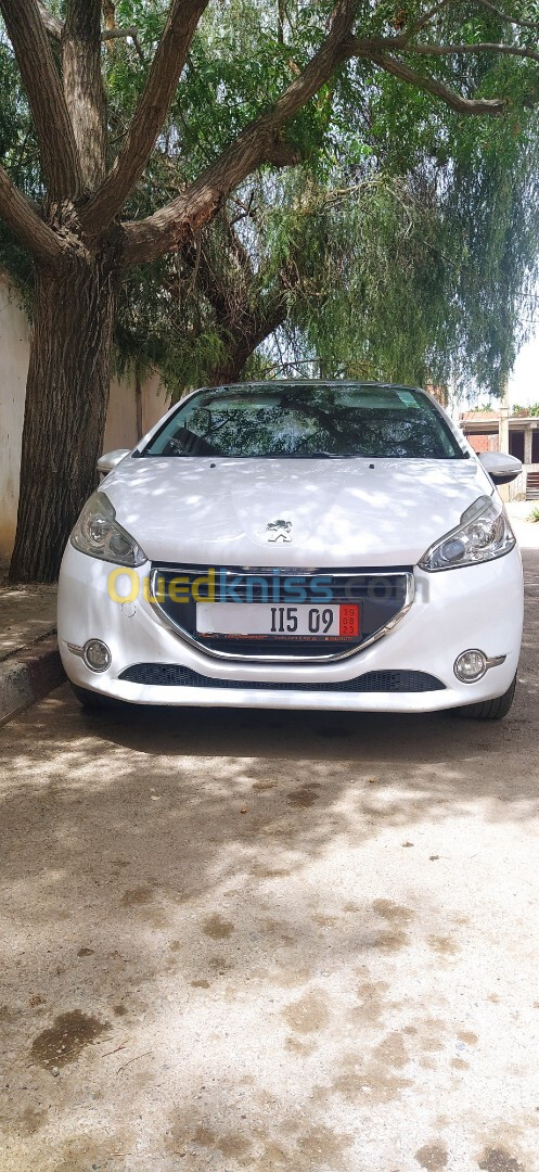 Peugeot 208 2015 Allure