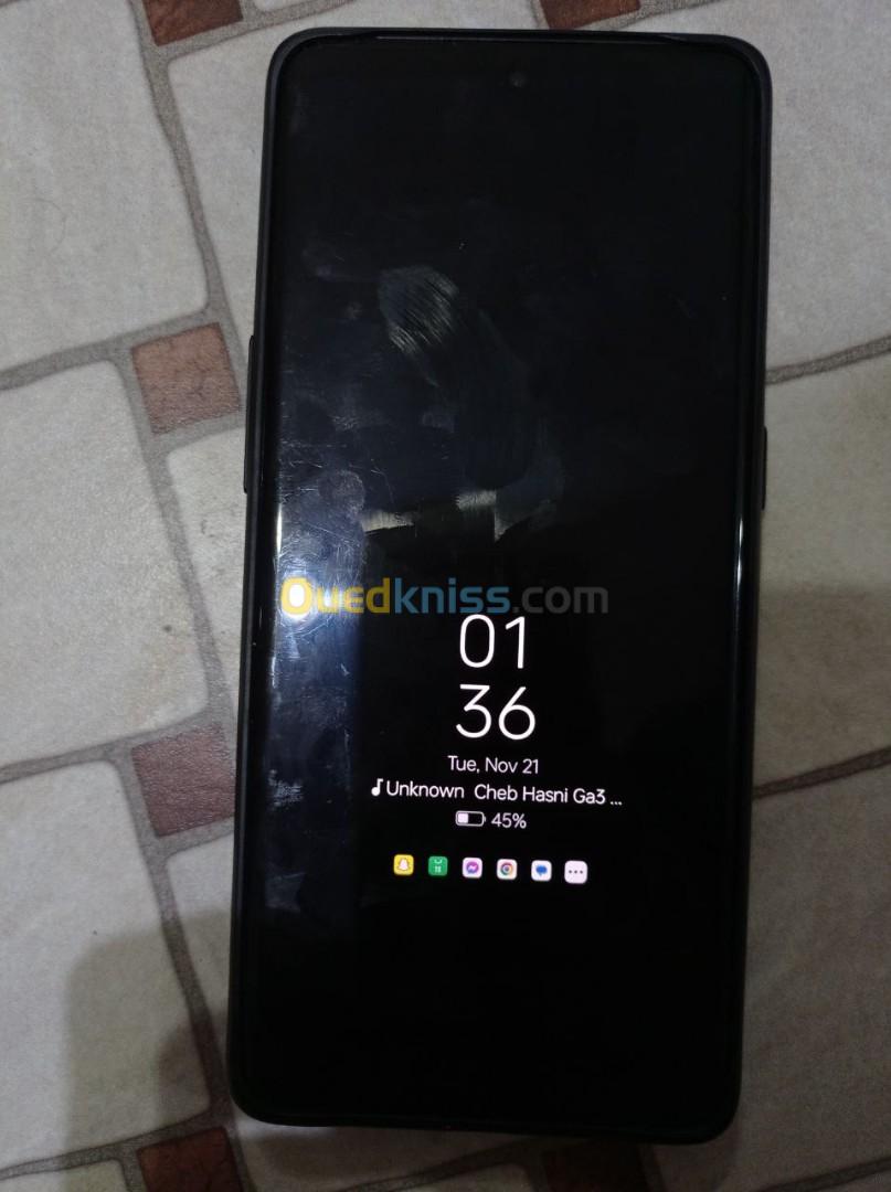 Oppo Reno 9 5G