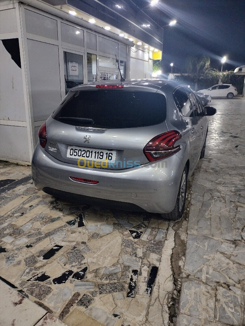 Peugeot 208 2019 Allure Facelift