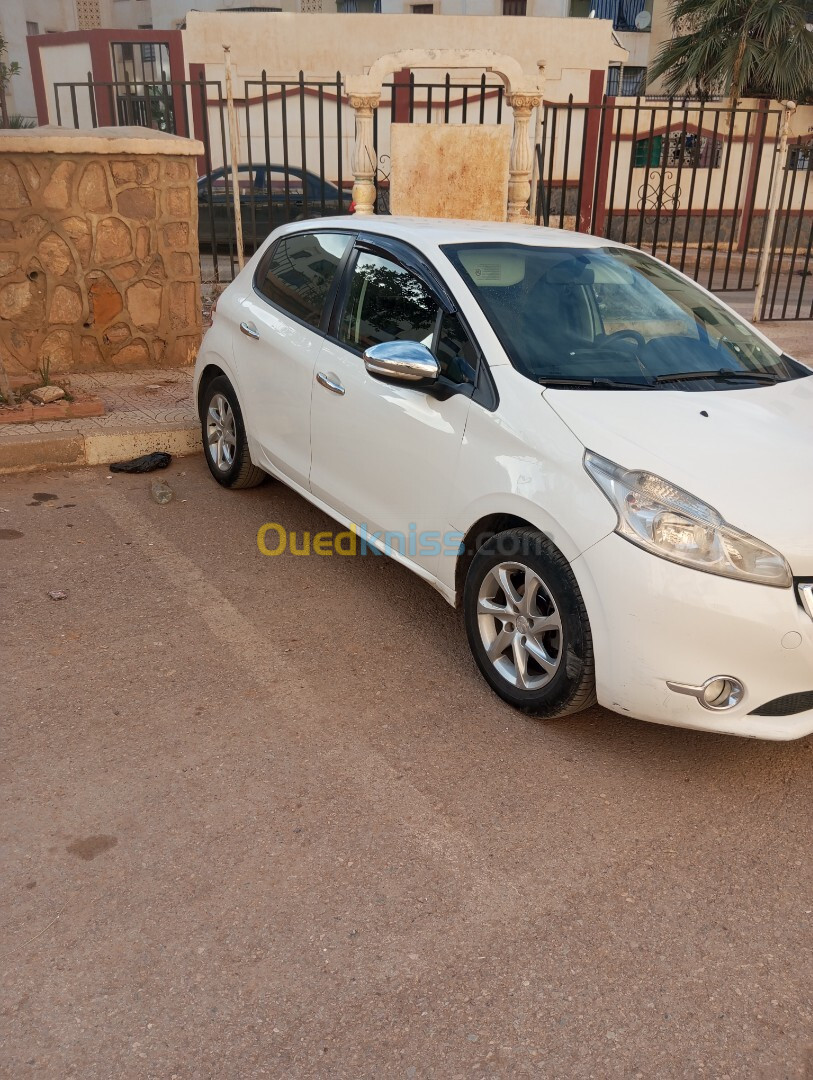 Peugeot 208 2013 Active