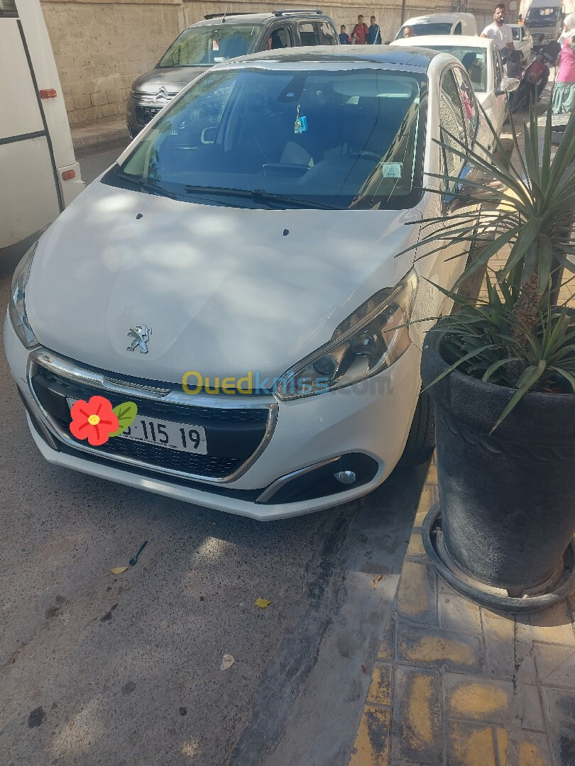 Peugeot 208 2015 Allure Facelift