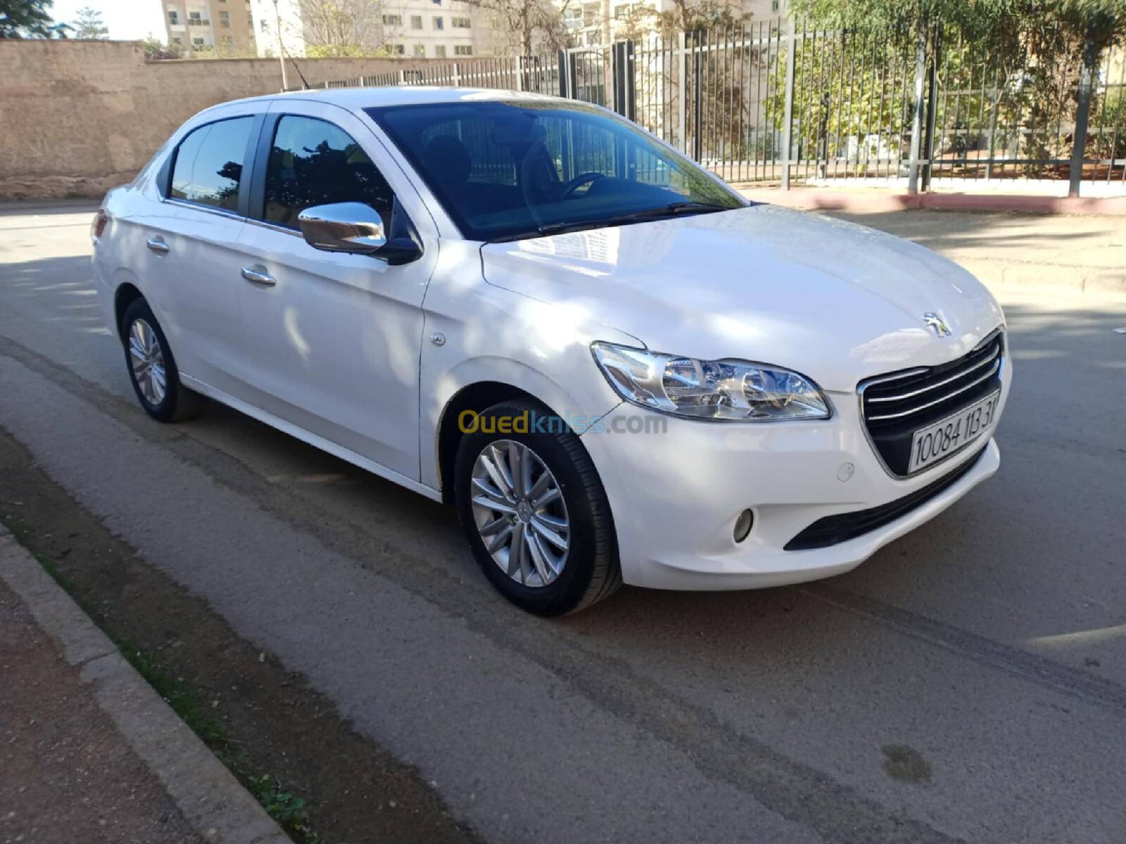 Peugeot 301 2013 Allure