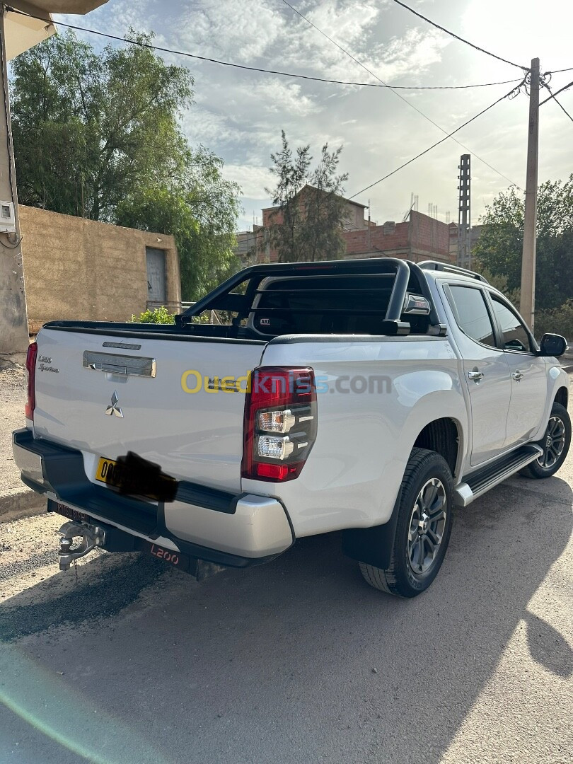 Mitsubishi L200 2021 Doube cabine Evolution