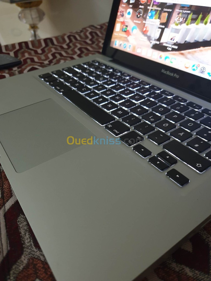 Macbook i5 2012