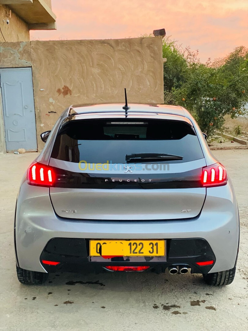 Peugeot 208 2022 GTi