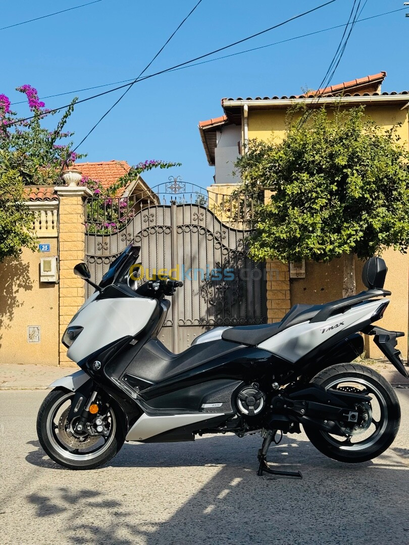 Yamaha Tmax 2019