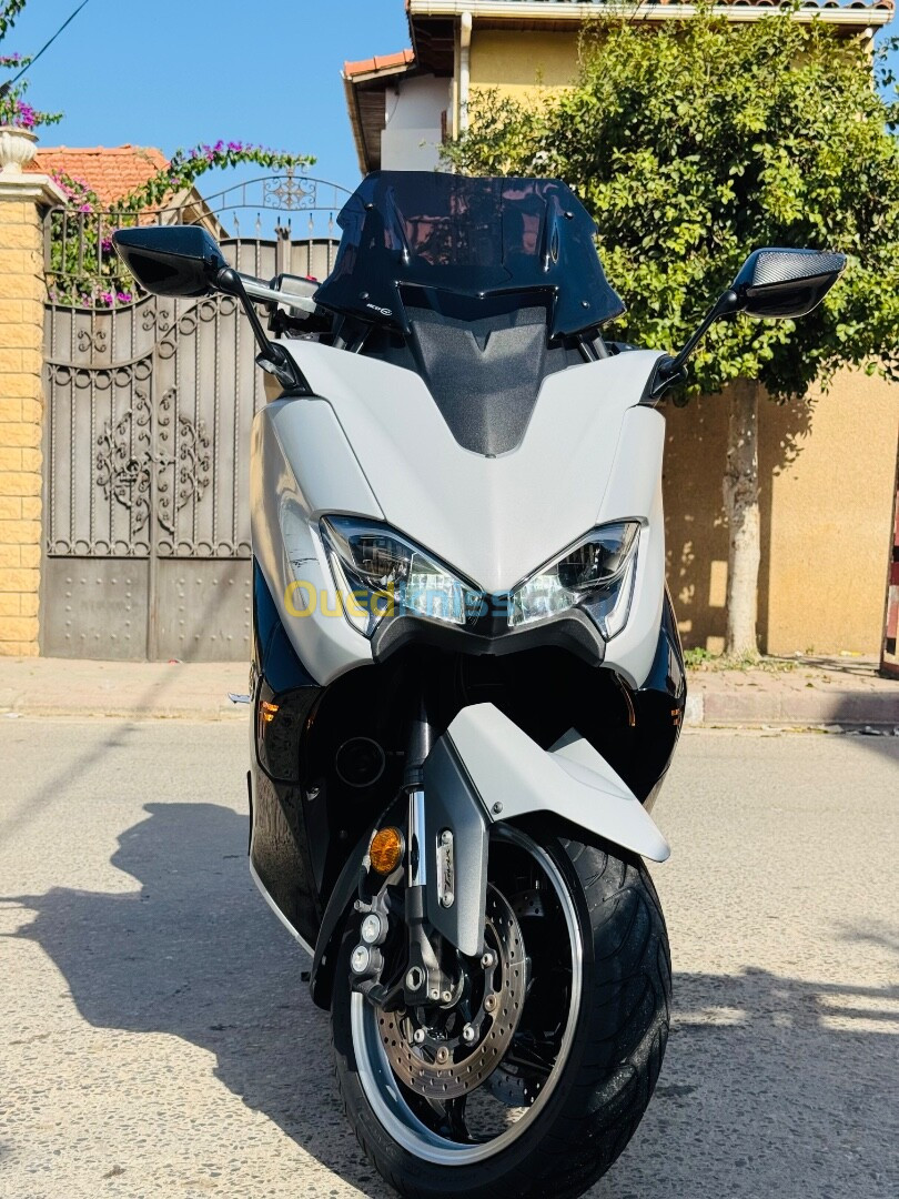 Yamaha Tmax 2019