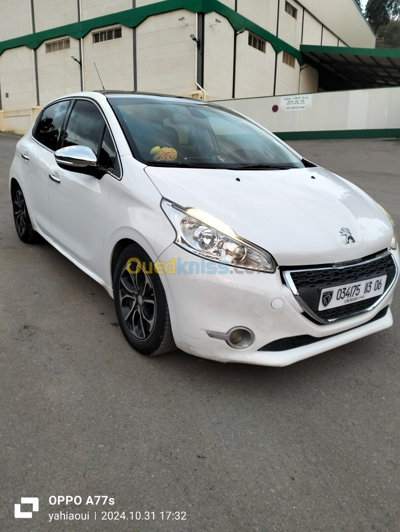 Peugeot 208 2013 Allure