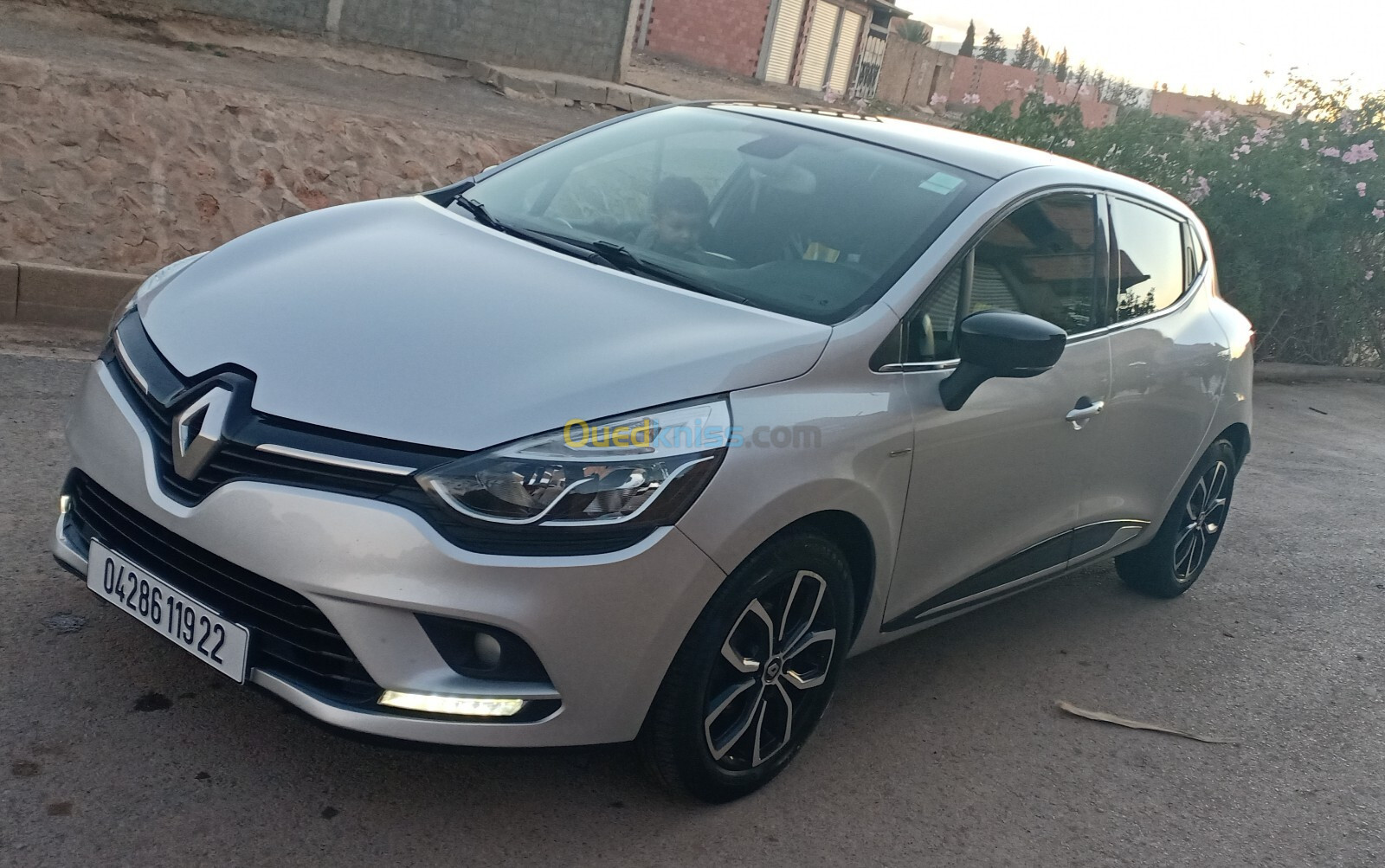 Renault Clio 4 2019 Limited 2