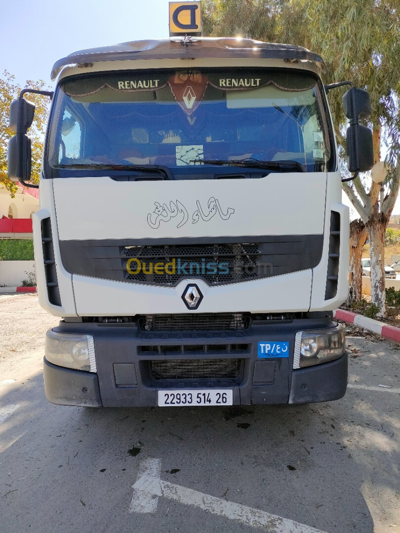 Renault 380 DXI 2014