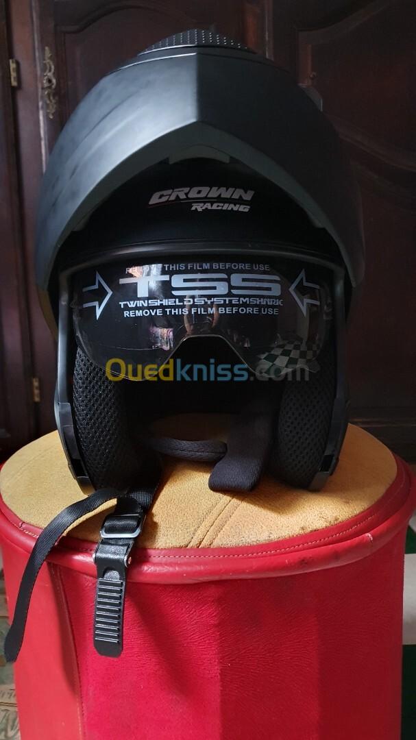 Casque moto 