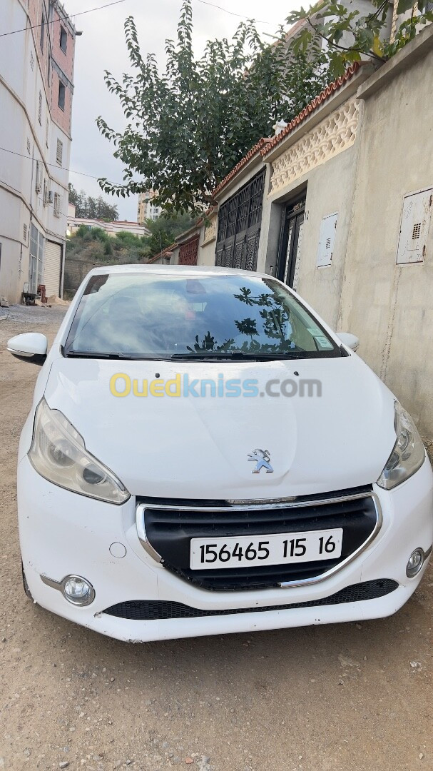 Peugeot 208 2015 Allure