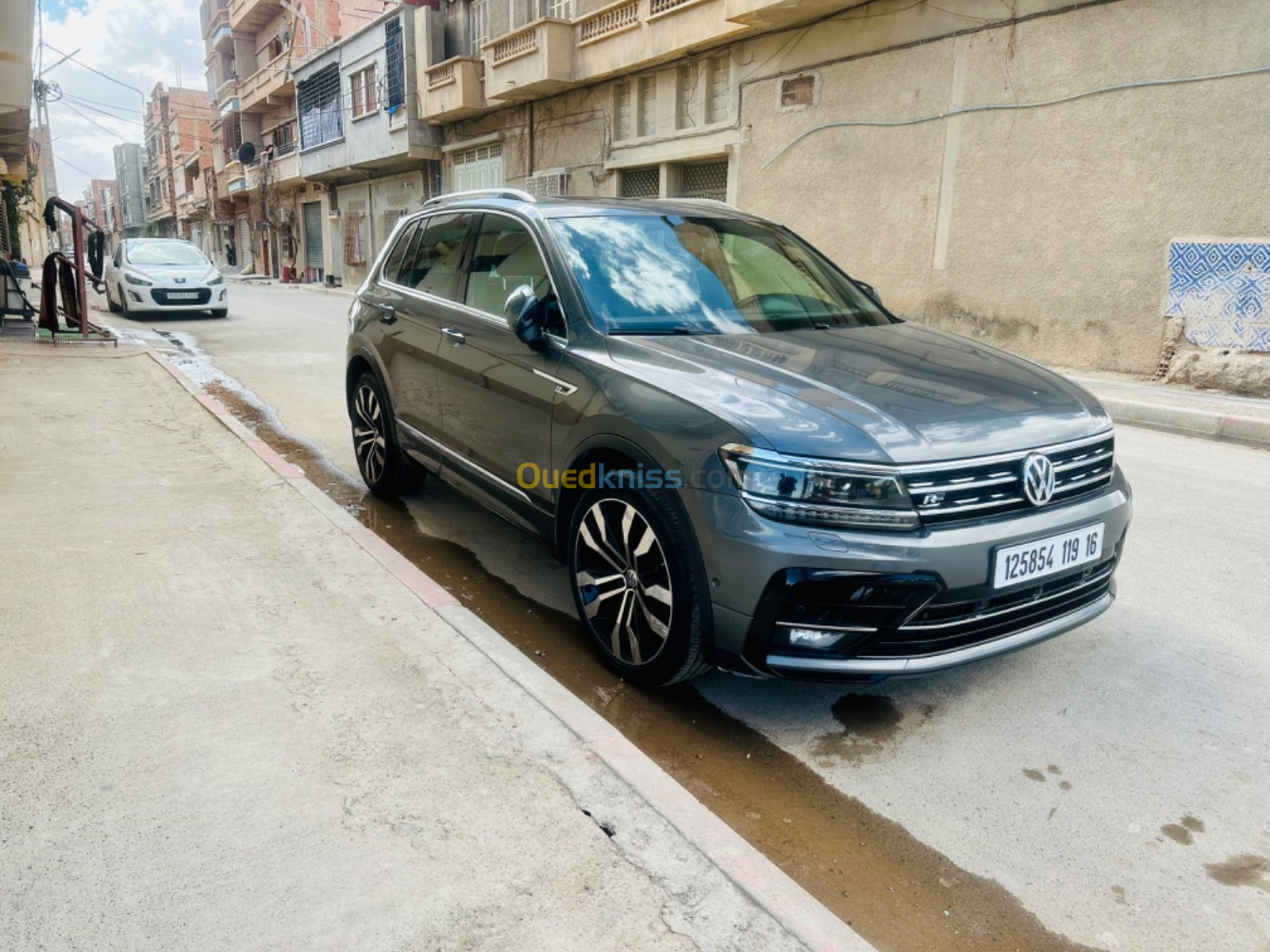 Volkswagen Tiguan 2019 R Line