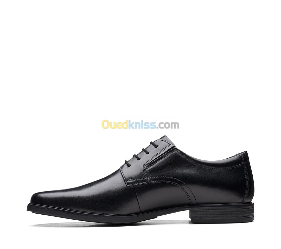 CLARKS Howard Walk Black Leather