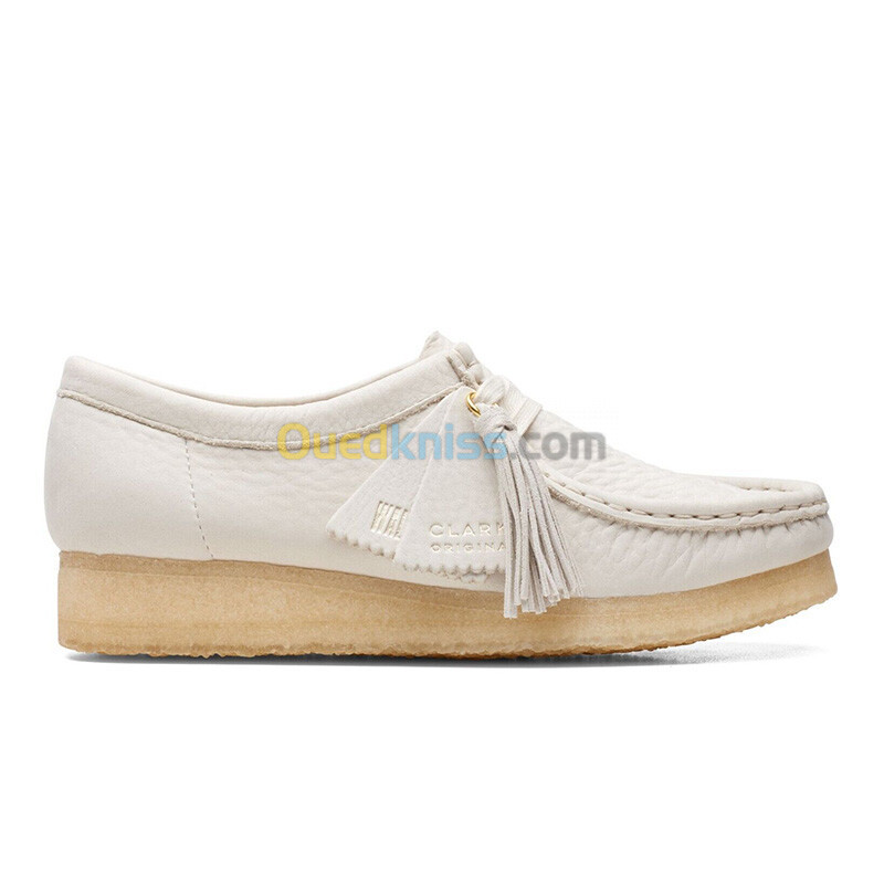 CLARKS Wallabee. White Nubuck