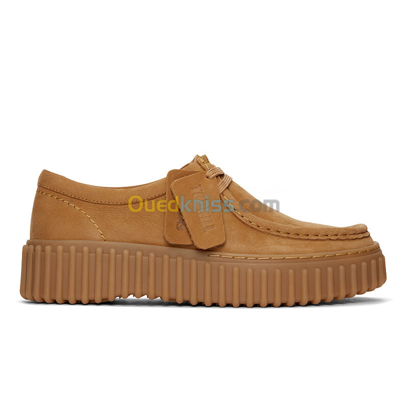 CLARKS Torhill Bee Light Tan Nubuck