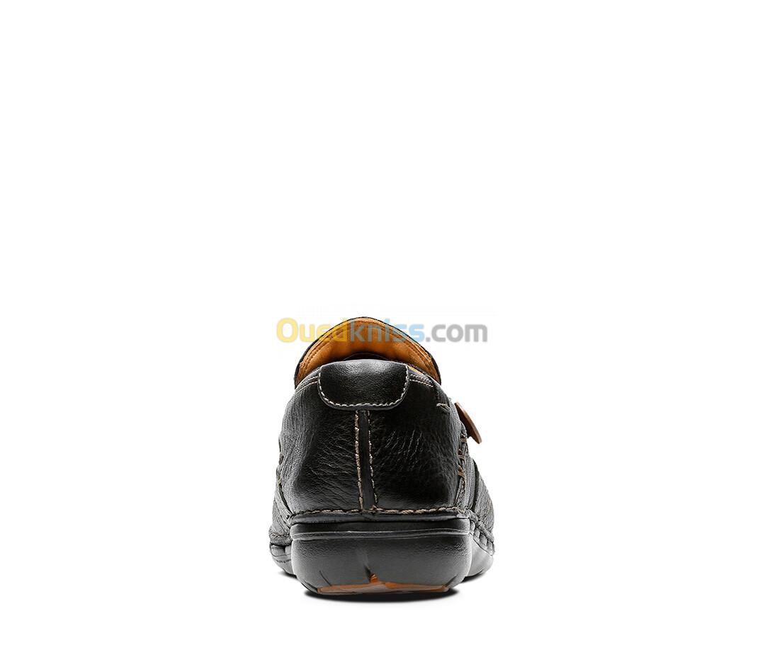 CLARKS Un Loop Black Leather